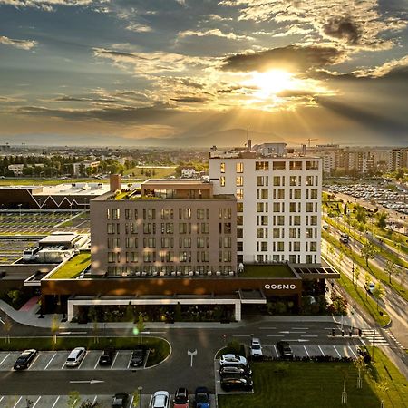 Qosmo Brasov Hotel Exterior photo