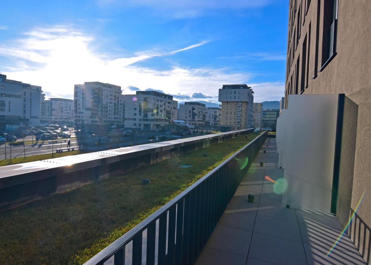 Qosmo Brasov Hotel Exterior photo