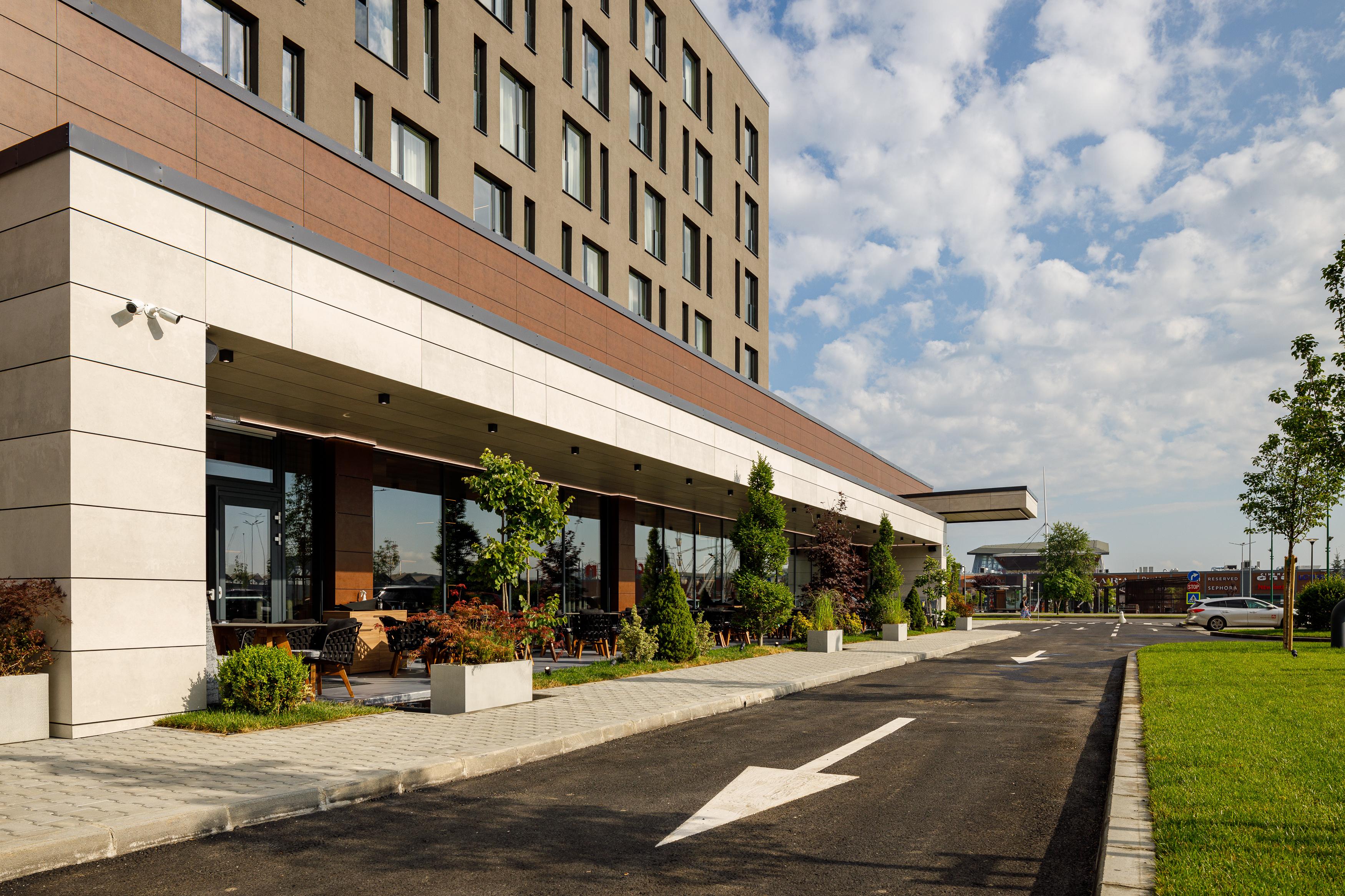 Qosmo Brasov Hotel Exterior photo